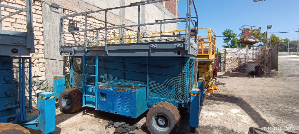scissor lift 18 m, renting scissor lift in Egypt, 18 m ايجار سيزر ليفت مصر, ايجار سيزورلفت مصر,