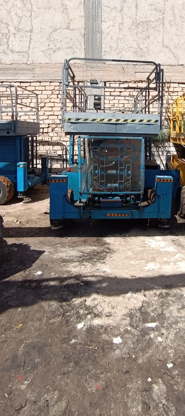 scissor lift 18 m, renting scissor lift in Egypt, 18 m ايجار سيزر ليفت مصر, ايجار سيزورلفت مصر,