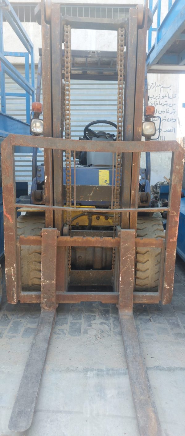 forklift, renting forklifts in Egypt, ايجار رافعه شوكيه مصر, ايجار ونش شوكه مصر, ايجار فوركلفت مصر, ايجار كلارك 3 طن مصر, ايجار كلاركات مصر