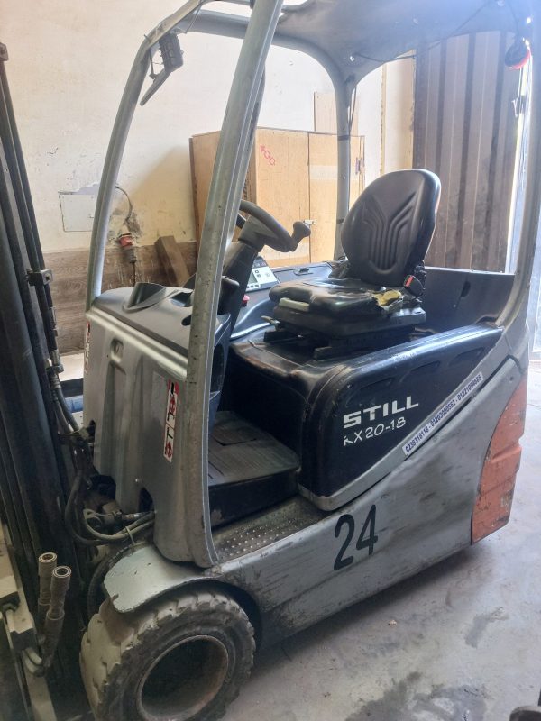 forklift, renting forklifts in Egypt, ايجار رافعه شوكيه مصر, ايجار ونش شوكه مصر, ايجار فوركلفت مصر, ايجار كلارك 1.8 طن مصر, ايجار كلاركات مصر