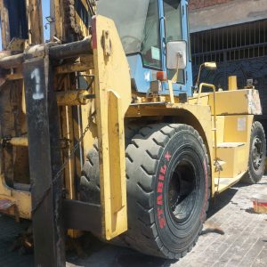 forklift, renting forklifts in Egypt, ايجار رافعه شوكيه مصر, ايجار ونش شوكه مصر, ايجار فوركلفت مصر, ايجار كلارك 25 طن مصر, ايجار كلاركات مصر
