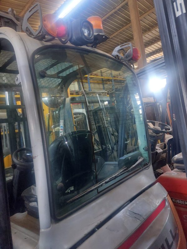 forklift, renting forklifts in Egypt, ايجار رافعه شوكيه مصر, ايجار ونش شوكه مصر, ايجار فوركلفت مصر, ايجار كلارك 2 طن مصر, ايجار كلاركات مصر
