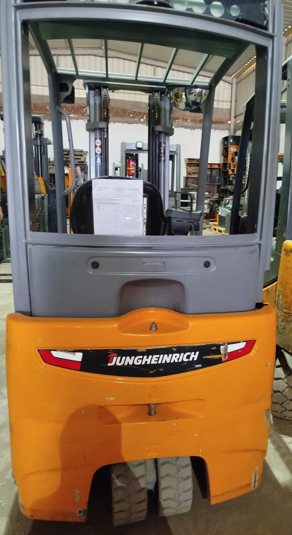 forklift, renting electric forklifts in Egypt, ايجار رافعه شوكيه كهربيه مصر, ايجار ونش شوكه كهرباء مصر, ايجار فوركلفت كهرباء مصر, ايجار كلارك 1.6 طن مصر, ايجار كلاركات مصر