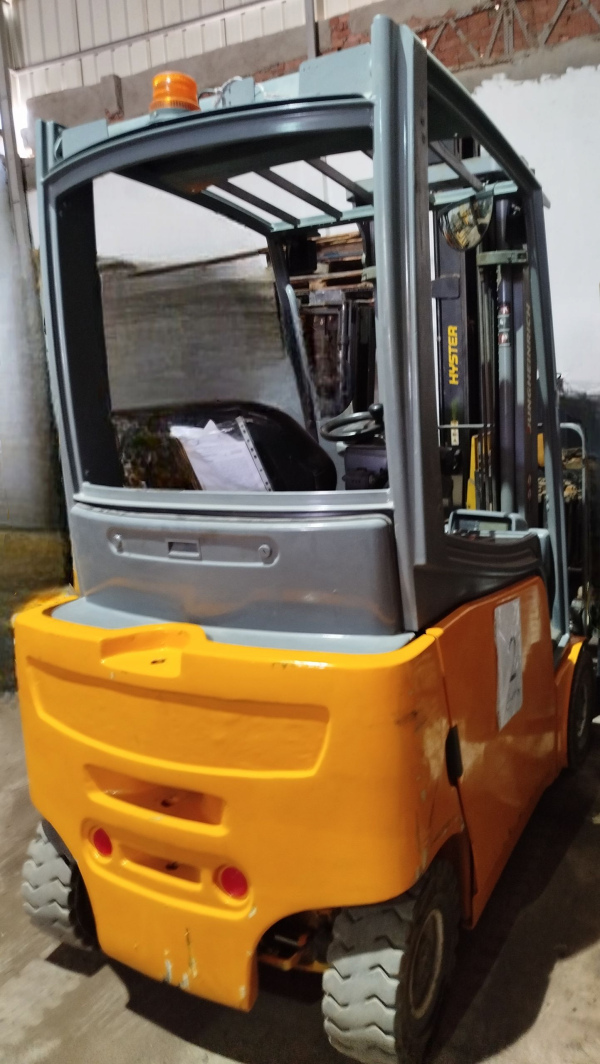forklift, renting electric forklifts in Egypt, ايجار رافعه شوكيه كهربيه مصر, ايجار ونش شوكه كهرباء مصر, ايجار فوركلفت كهرباء مصر, ايجار كلارك 1.6 طن مصر, ايجار كلاركات مصر