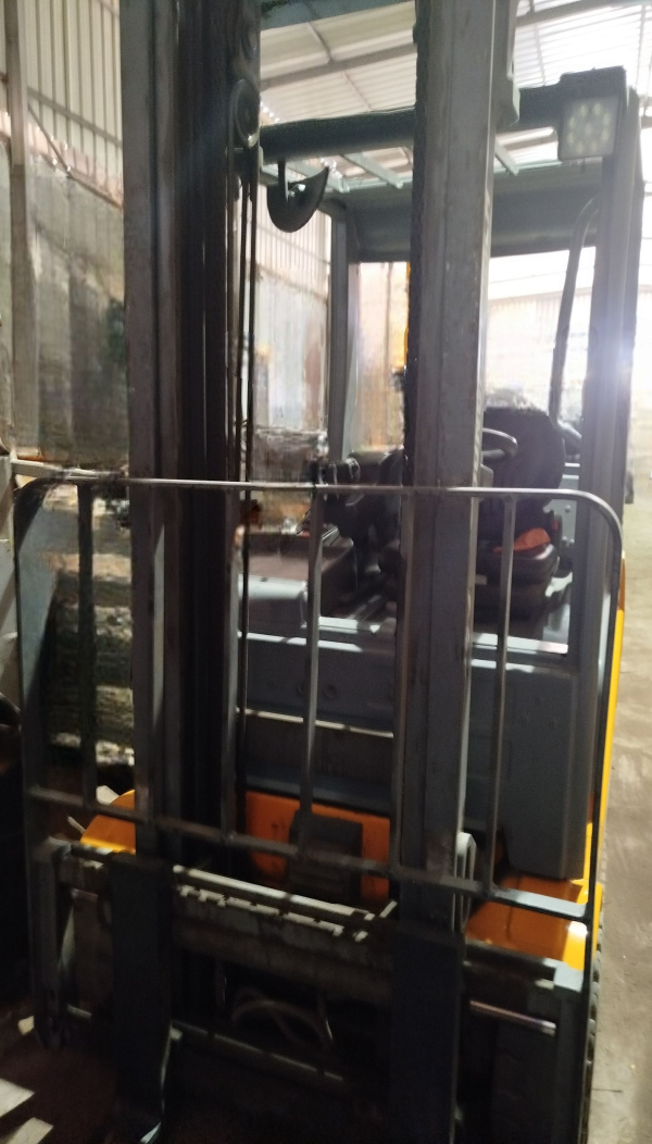forklift, renting electric forklifts in Egypt, ايجار رافعه شوكيه كهربيه مصر, ايجار ونش شوكه كهرباء مصر, ايجار فوركلفت كهرباء مصر, ايجار كلارك 1.6 طن مصر, ايجار كلاركات مصر