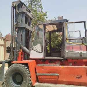 forklift, renting forklifts in Egypt, ايجار رافعه شوكيه مصر, ايجار ونش شوكه مصر, ايجار فوركلفت مصر, ايجار كلارك 20 طن مصر, ايجار كلاركات مصر