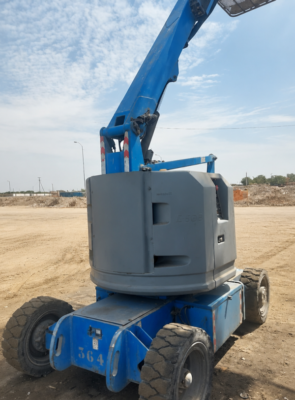 manlift, renting manlifts in Egypt, ايجار مان ليفت مصر, ايجار متر 10.5 , meter 10.5 ,مانلفت مصر