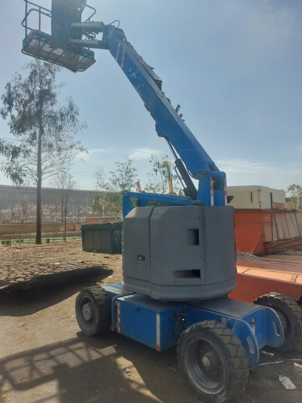 manlift, renting manlifts in Egypt, ايجار مان ليفت مصر, ايجار متر 10.5 , meter 10.5 ,مانلفت مصر
