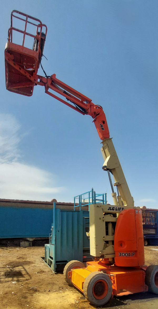 manlift, renting manlifts in Egypt, ايجار مان ليفت مصر, ايجار متر 9 , meter 9 ,مانلفت مصر